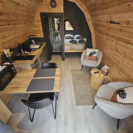 Le Clos Des Chenevieres Lodge